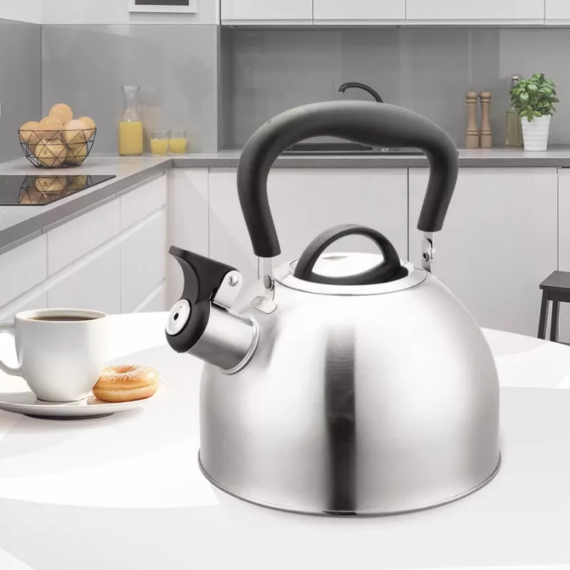 Elektriskā tējkanna Maestro MR-1336 1,8 L, nerūsējošā tērauda korpuss, melns vēss rokturis