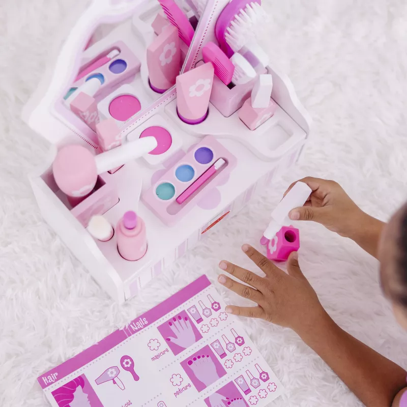Melissa & Doug - Skaistumkopšanas salons, lomu spēle
