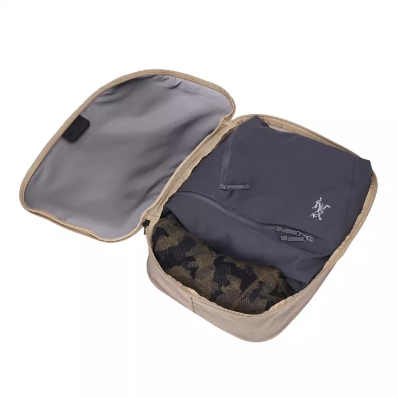 Thule 5574 Packošanas kubs vidējs maigs bēšs