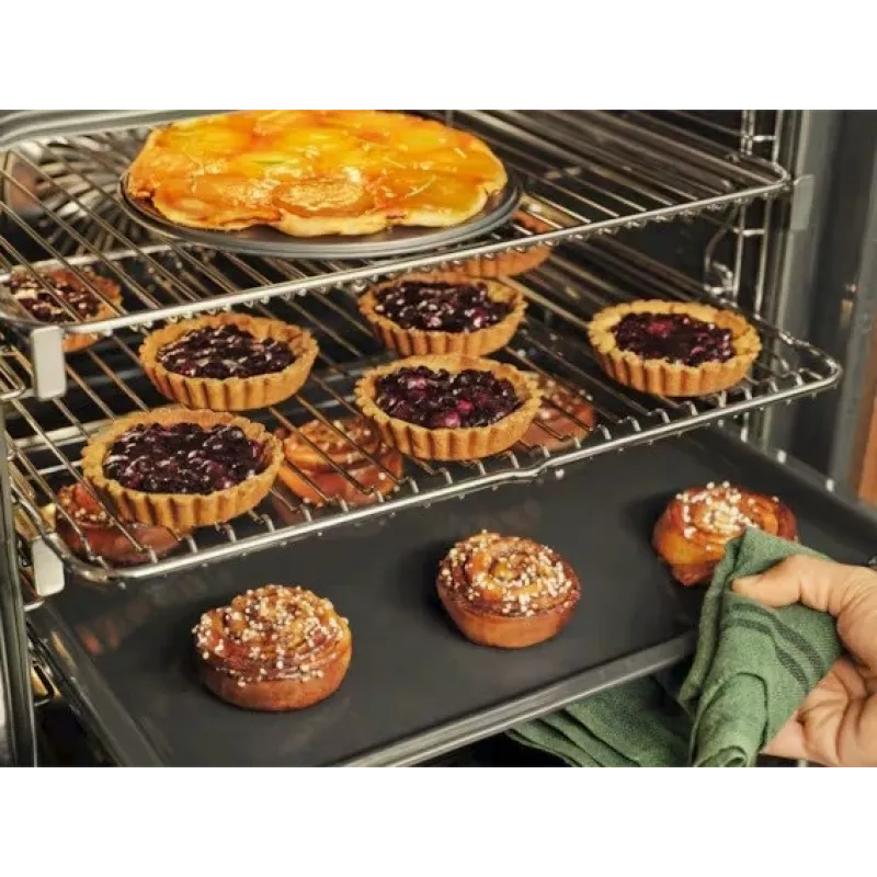 Iebūvējamā elektriskā cepeškrāsns Electrolux LOE8H39Z — 72 L, pirolītiskā, konvekcija, grils, TFT displejs, A+