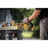 Dzīvžoga trimmeris DeWALT DCMPS520N-XJ, 20 cm sliede, 8,5 m/s ķēdes ātrums, 18 V Li‑Ion, 0,55 L eļļas tvertne, 2,1 kg