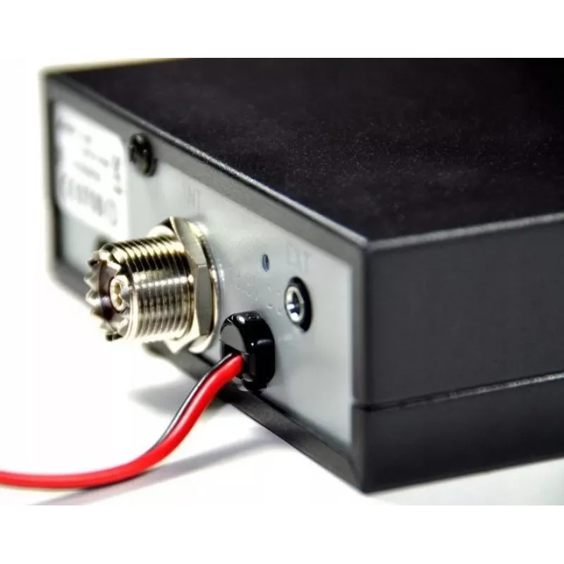 Luiton LT-298 ASQ AM/FM CB radio cigarešu aizdedzinātāja spraudnis, melns