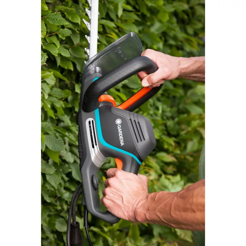 Gardena Electric-Hedge Trimmer PowerCut 700/65, 65 cm, Double Blade, 2,7 cm, Orange, Melns, Zils, 3,1 m/s², 87 dB