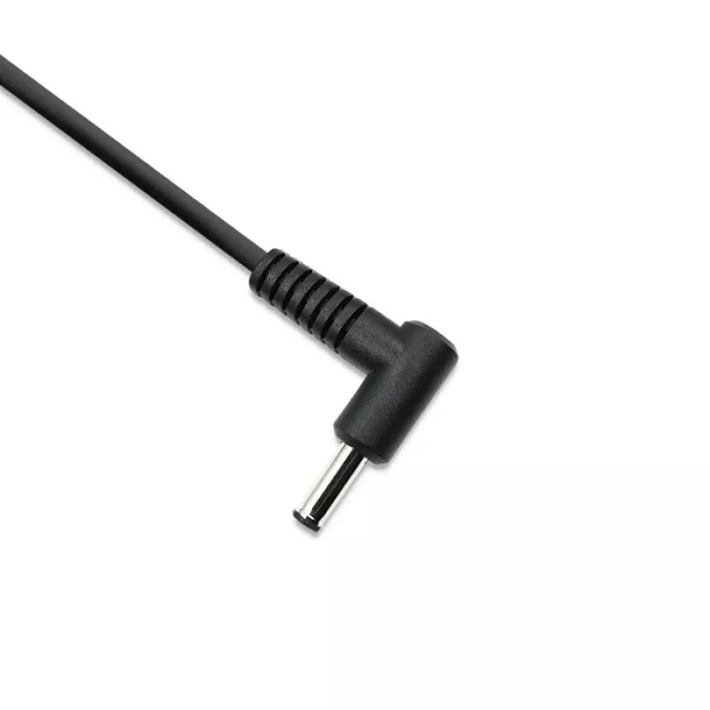 Barošanas adapteris QOLTEC 65W 19V 3.42A portatīvajiem datoriem un saderīgām ierīcēm