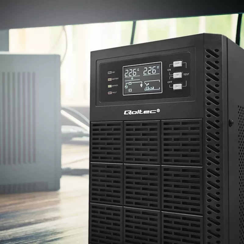 Qoltec 52284 Nepārtrauktās barošanas avots UPS | 10kVA | 10000W | Jaudas koeficients 1.0 | LCD | EPO | USB | On-line