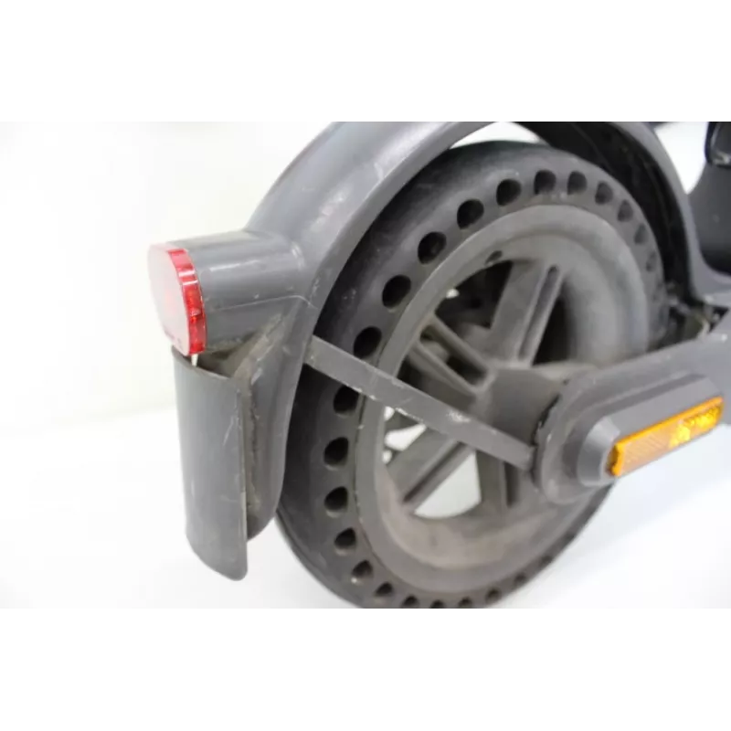 Izpārdošana. Xiaomi Mi Electric Scooter Pro 2 (melns) | Izpārdošana. Xiaomi Mi Electric Scooter Pro 2 | 600 W | 25 km/h | 3 mēneši | Melns | LIETOTS, SKRĀPĒTS, NETĪRS, MAZS PLĪSUMS AIZMUGURĒ