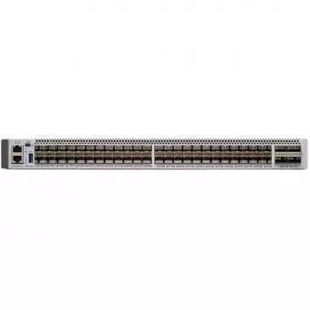 Catalyst 9500 48-portu x 1/10/25G + 4-portu 40/100G, Advantage
