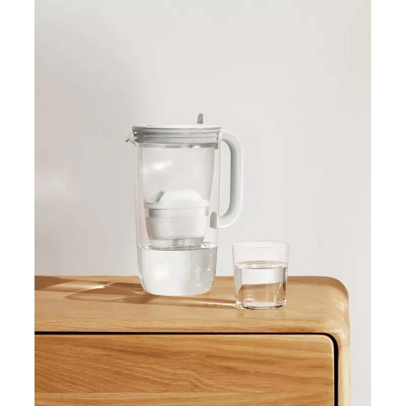 Ūdens filtrēšanas krūze BRITA Glass+1 Maxtra Pro pelēka, 2,4 L kopējā / 1,5 L filtrētā, Maxtra Pro PP filtrs