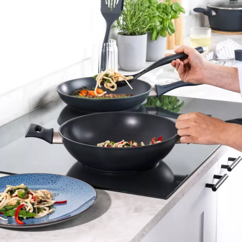 Wok panna Salter BW12267EU7 28 cm, nepiedegoša, piemērota indukcijai