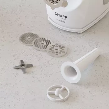 Elektriskā gaļasmašīna SMAPP 490.8 — 2200 W, 1 ātrums, 3 sieti (Ø 2.7–8 mm), balta