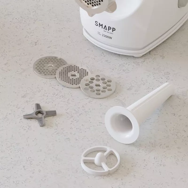 Elektriskā gaļasmašīna SMAPP 490.8 — 2200 W, 1 ātrums, 3 sieti (Ø 2.7–8 mm), balta