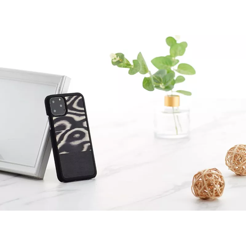 Viedtālruņa maciņš man and wood iPhone 11 Pro — leoparda melna aizsargapvalks