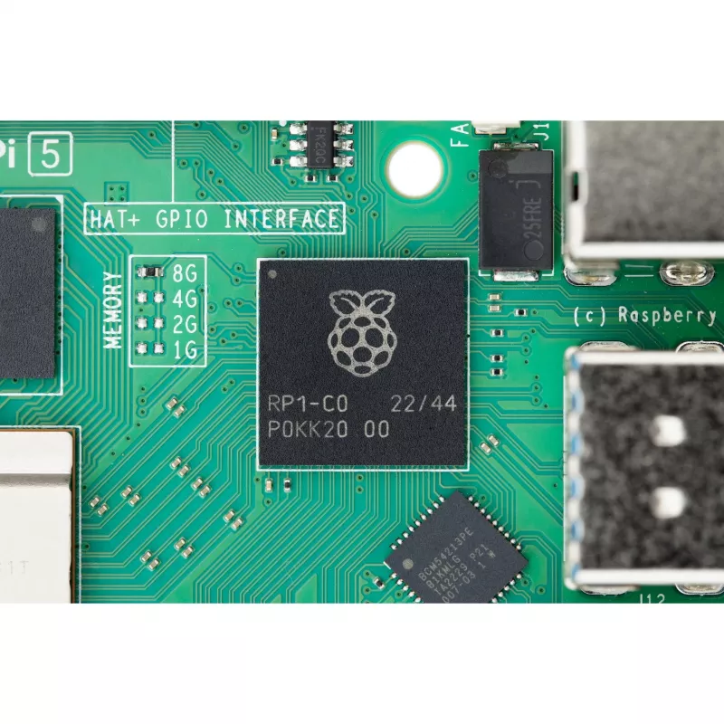 Vienplates dators Raspberry Pi 5 izstrādes plate — 2400 MHz Arm Cortex-A76, līdz 16 GB LPDDR4x, MicroSD, USB 3.2, Wi‑Fi 5