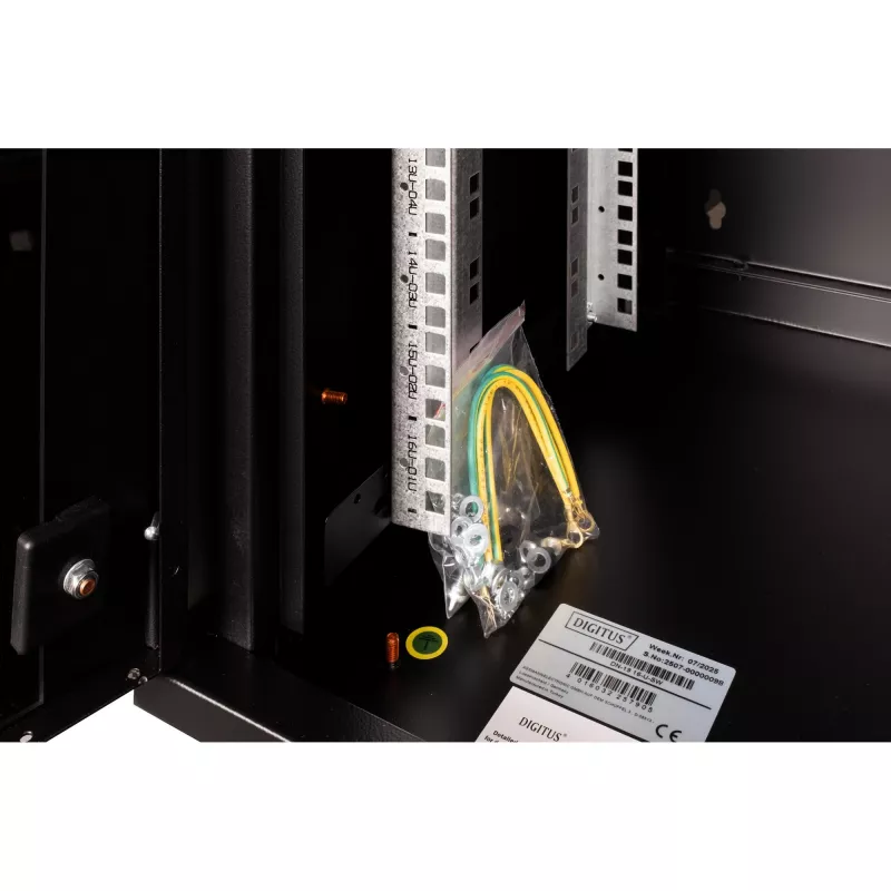 Sienas skapis Digitus DN-19 16-U-SW