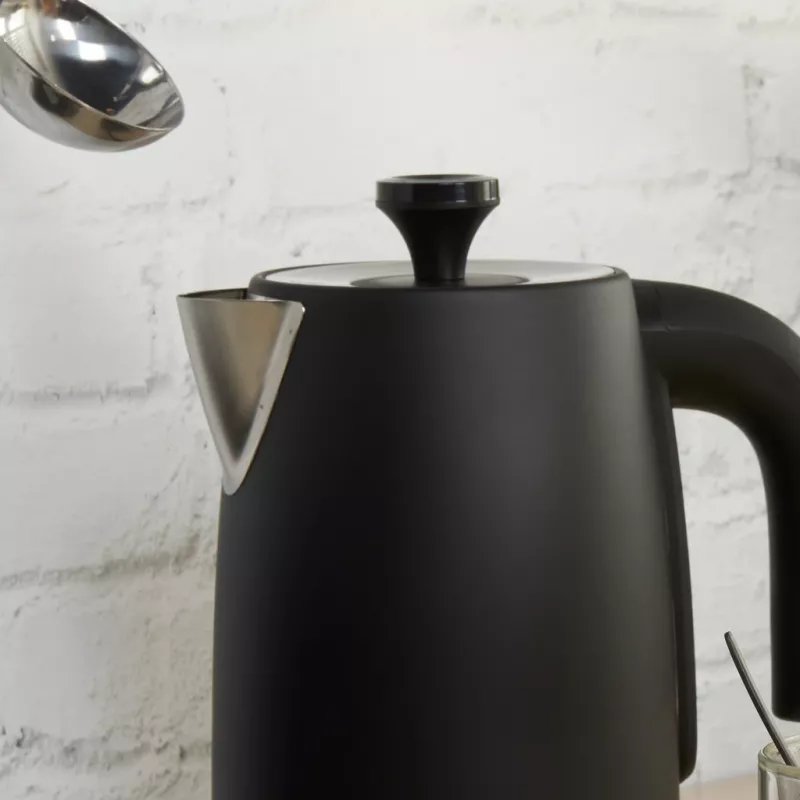 Elektriskā tējkanna Petra 1,7L 3KW matēti melna
