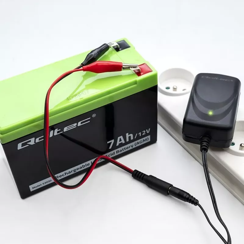 Baterijas lādētājs QOLTEC Charger AGM GEL STD 12V 1.5A