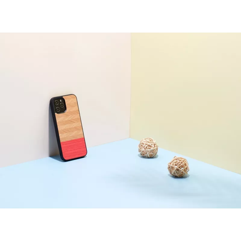 Aizsargājošs tālruņa vāciņš man and wood iPhone 12 Pro Max — skujiņas raksta acālijas melns