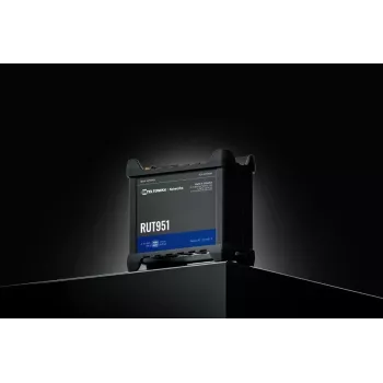 Teltonika RUT951 LTE/4G rūpnieciskais maršrutētājs (RUT951200F00)