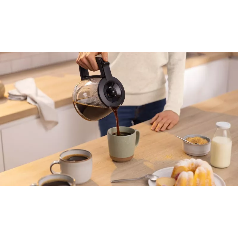 Pilienveida kafijas automāts Bosch TKA2M113, 1,25 L ūdens tvertne, 15 krūzes, melns