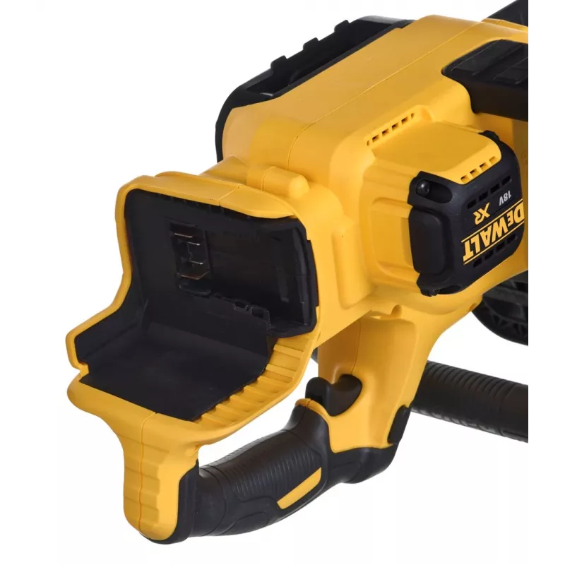 Motorzāģis DeWalt DCM565P1 — bezvadu, 30 cm sliedes, 5 Ah akumulators, 0,12 L eļļas tvertne