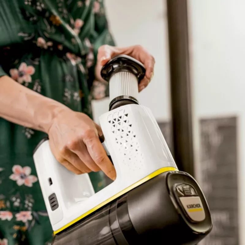 Bezvada stieņa putekļsūcējs Karcher VC 6 Cordless ourFamily Duo — bezvadu stieņa putekļsūcējs, 25,2 V, 0,8 L, HEPA 12, 50 min darbības laiks