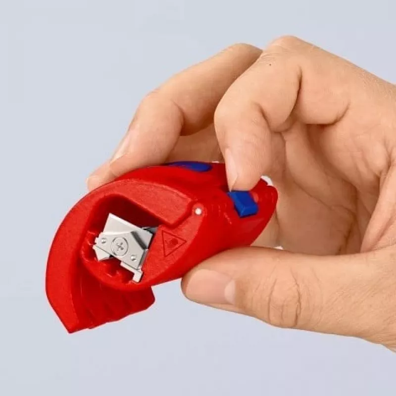 KNIPEX manuālais cauruļu griezējs PVC un blīvējošām uzmavām