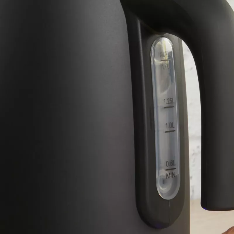 Elektriskā tējkanna Petra 1,7L 3KW matēti melna