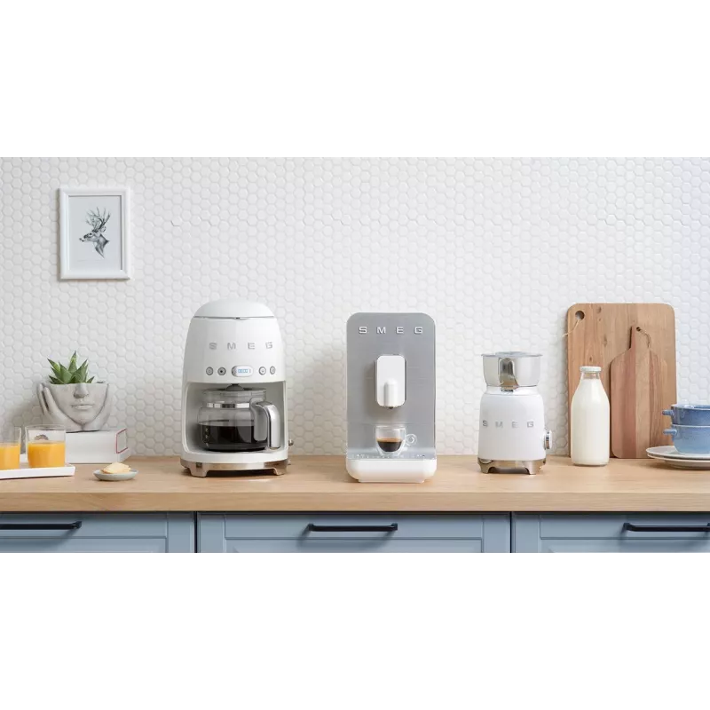Pilienu kafijas automāts Smeg 1.4L DCF02WHEU Balts