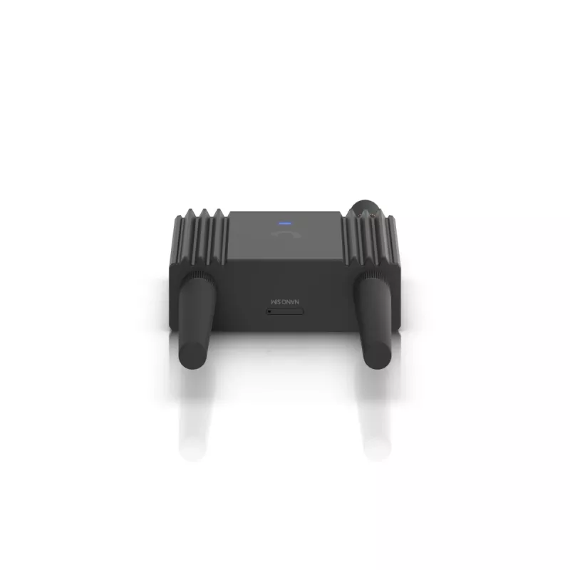 Mobilā tīkla maršrutētājs Ubiquiti UMR-Ultra — 4G LTE, NanoSIM, 2,4 GHz Wi‑Fi (802.11g), 2x RJ‑45, 3 ārējās SMA antenas, 5–30 V līdzstrāva