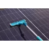 Logu tīrīšanas rīks Leifheit 51120 ar 28 cm nerūsējošā tērauda asmeni un tirkīza rokturi