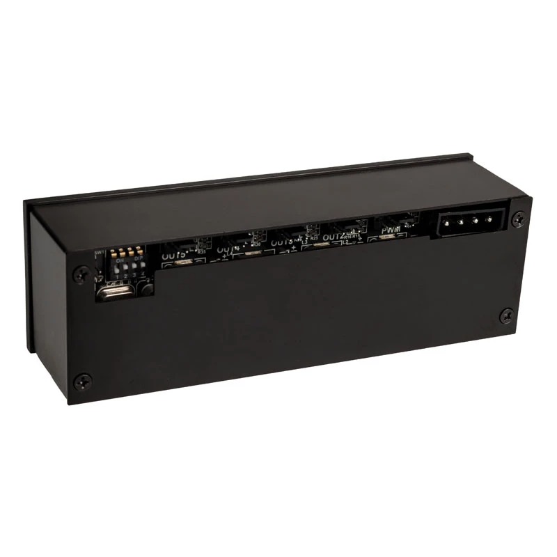 Ventilatoru kontrolieris Lamptron CP530 — automātisks ventilatoru kontrolieris ar RGB, melns