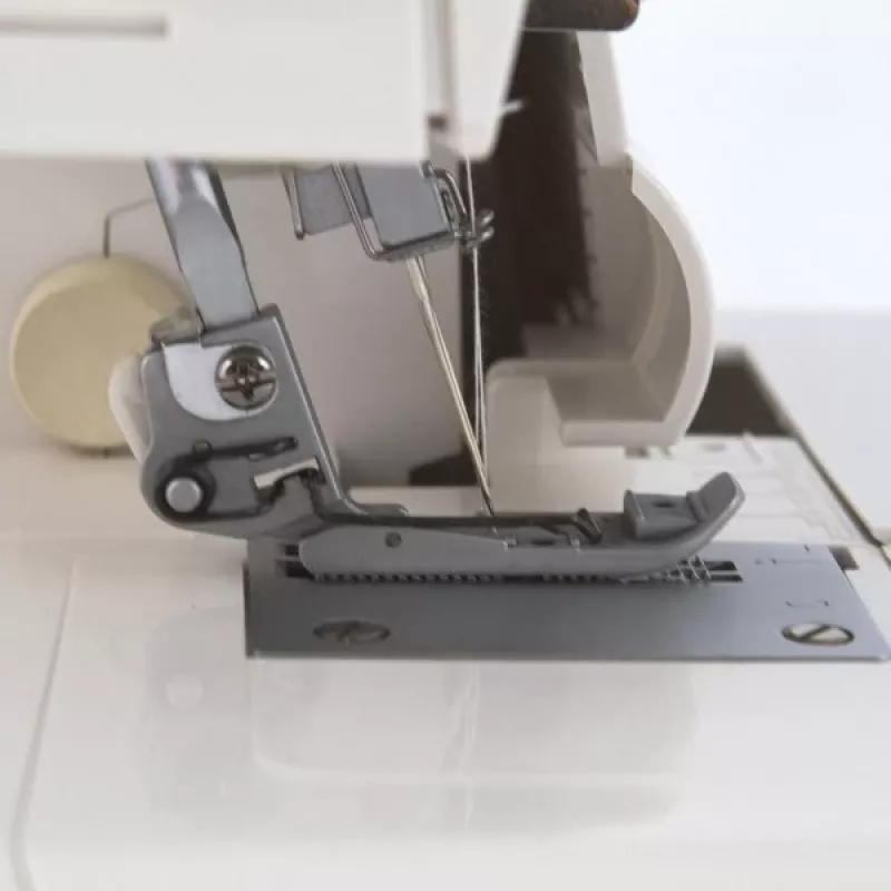 ŁUCZNIK Overlock 820D-3