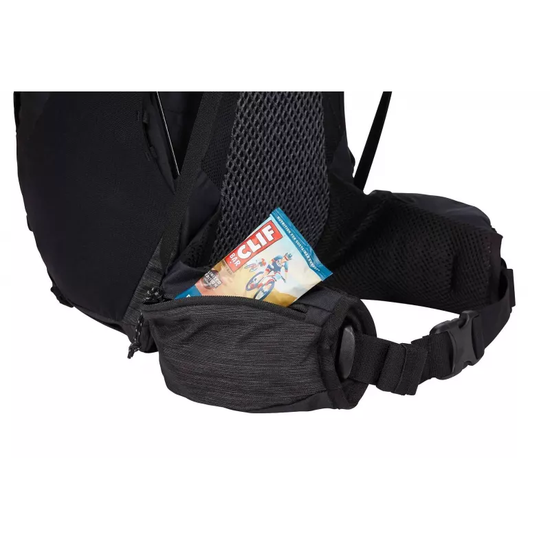 Thule 4503 Topio 30L vīriešu mugursoma pārgājieniem, melna