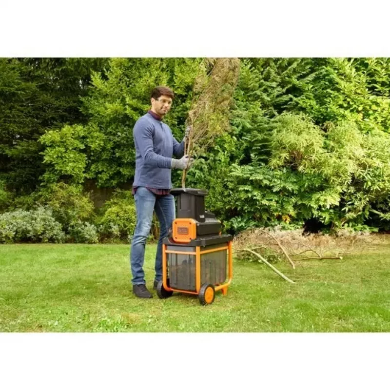 Melns & Decker BEGAS5800-QS dārza smalcinātājs 2800 W 45 L