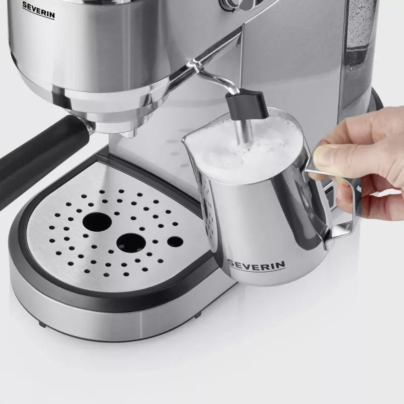 Espresso automāts SEVERIN Newspresa KA 5997 — pusautomātisks, 1 L ūdens tvertne, 1350 W, maltas kafijas iepilde, melns/matēts tērauds/hroms
