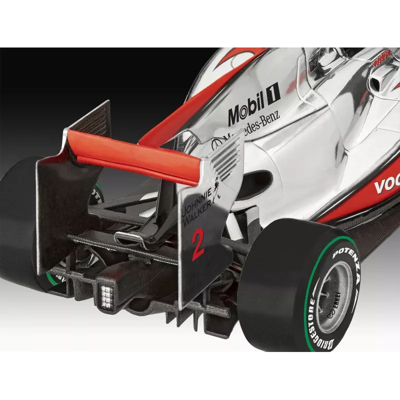 REVELL plastmasas modelis McLaren Mercedes MP4-25 Lewis Hamilton — 1:24 mēroga komplekts