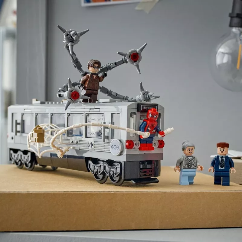 Konstrukciju rotaļlietu komplekts LEGO Marvel Super Heroes 76321 Spider-Man Doc Ock metro konfrontācija, 393 detaļas, 4 minifigūras, vecums 9+