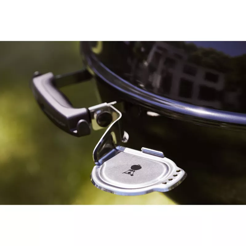 Weber ogļu grils Master Touch GBS E-5750, 57 cm, melns