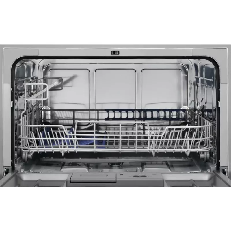 Electrolux ESF2400OK galda trauku mazgājamā mašīna 6 galda piederumu komplektiem 52 dB