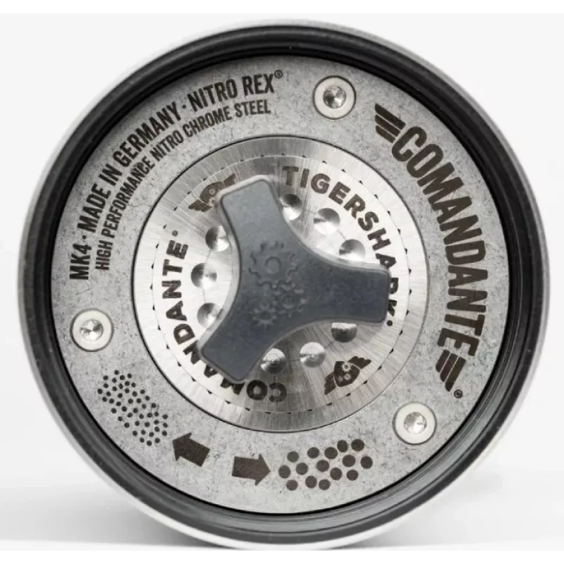 Comandante C40 MK4 Lab Series Tigershark Stone Washed manuālā kafijas dzirnaviņas