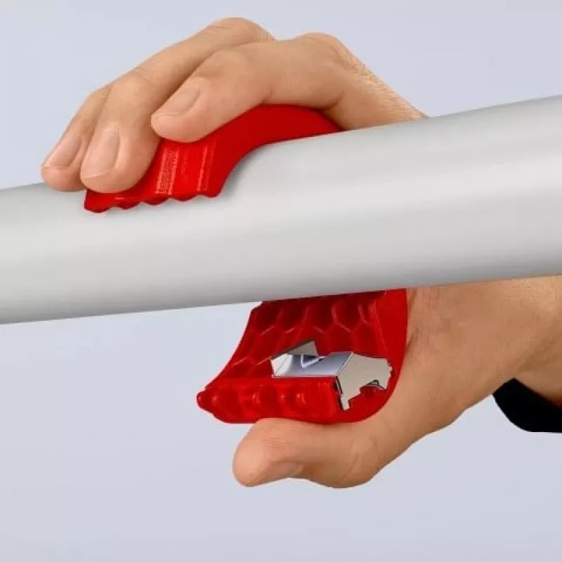 KNIPEX manuālais cauruļu griezējs PVC un blīvējošām uzmavām