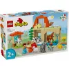 Konstrukciju rotaļlieta LEGO DUPLO Lauku dzīvnieku aprūpes komplekts 10416 — 74 gabali, 2 minifigūras, vecumam no 2 gadiem