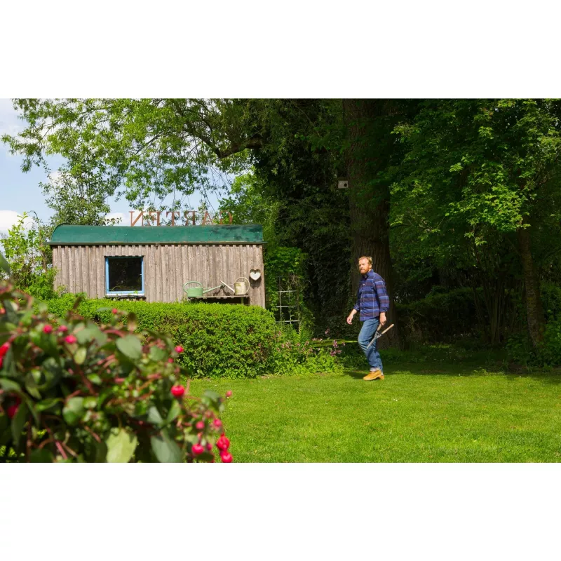 Atzarošanas šķēres GARDENA NatureCut Bypass — rokas atzarošanas šķēres zariem un stumbriem