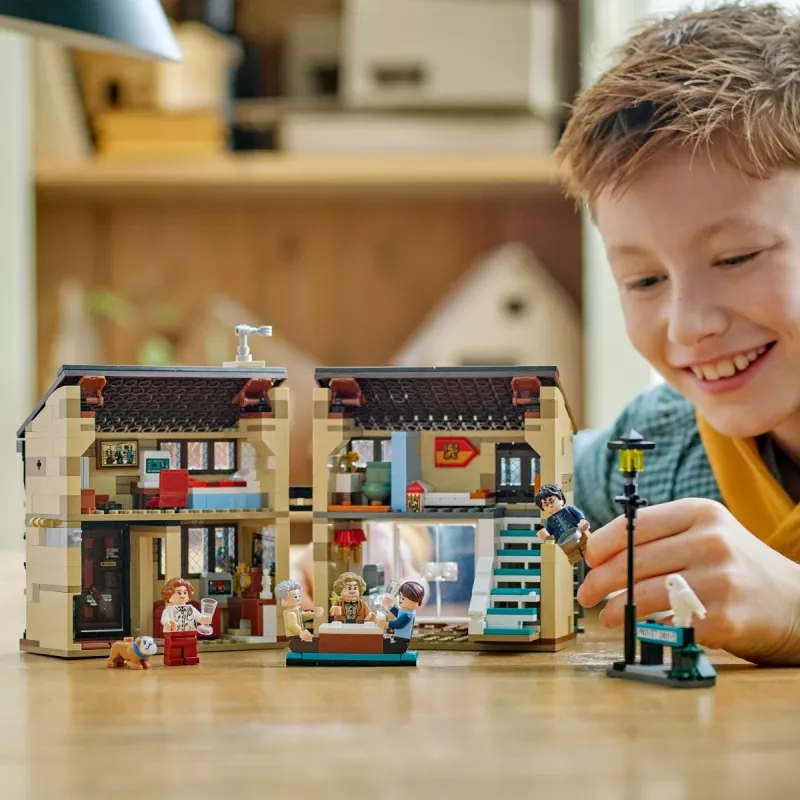 LEGO HARRY POTTER 76451 Privet Drive: Tantes Mardžas vizīte