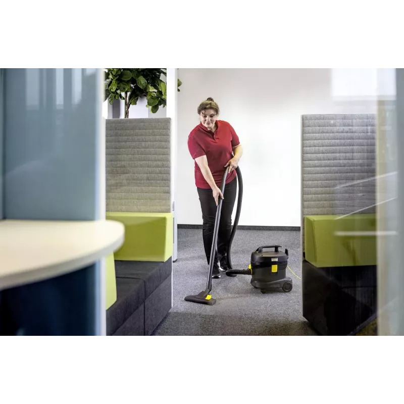 Putekļsūcējs | KARCHER | Ieejas jauda 850 W | Putekļu ietilpība 11 L | Mucu putekļsūcējs | Tīrīšanas veids Sausā | Putekļu tvertne Putekļu maiss | Krāsa Melna | 1.527-222.0