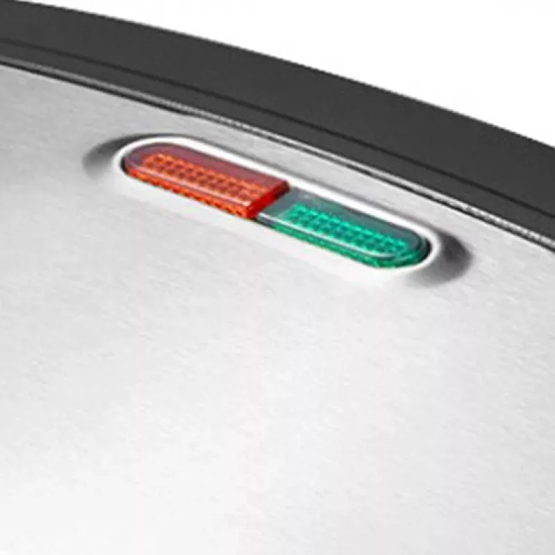 Emerio ST-120889 sendviču automāts 750 W melns un sudrabots