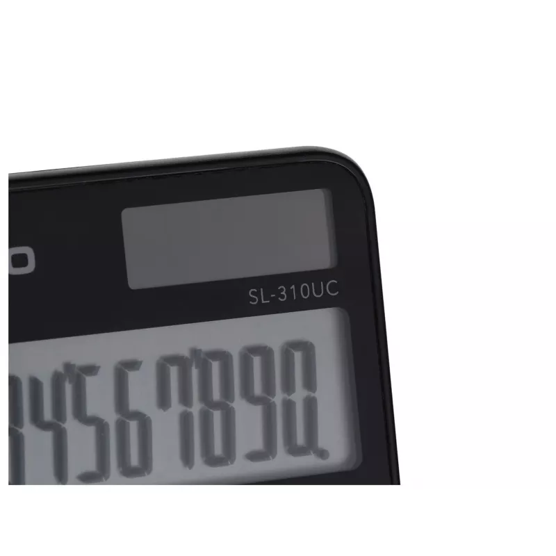 Pamata kalkulators CASIO SL-310UC-BK — 10 ciparu, ar baterijām/saules enerģiju, nodokļu un peļņas funkcijas, kabatas izmērs (70×118×8,4 mm), melns