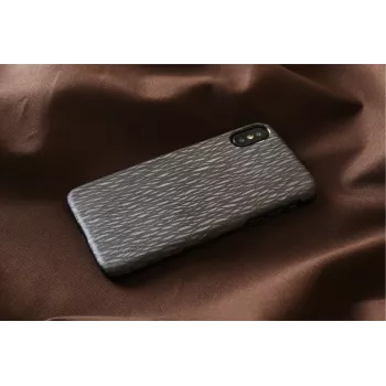Telefona maciņš “man and wood” iPhone X/XS — melns Carbalho vāciņš