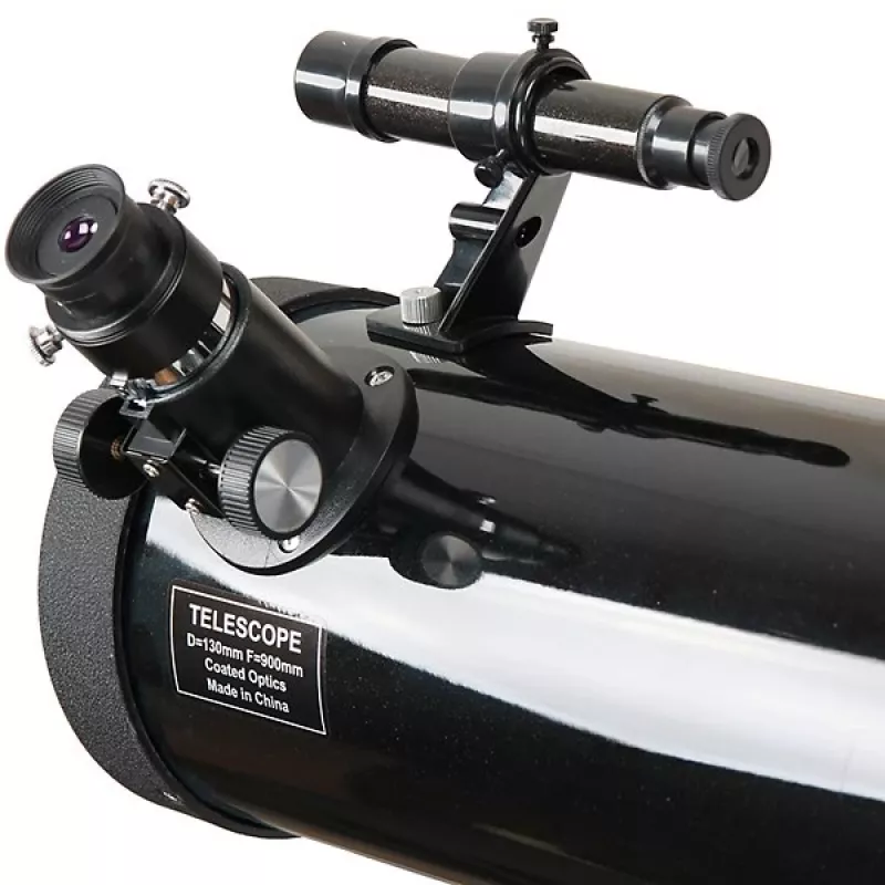 Refraktora teleskops Skywatcher BK 1309 EQ2 — 130 mm apertūra, 900 mm fokusa attālums