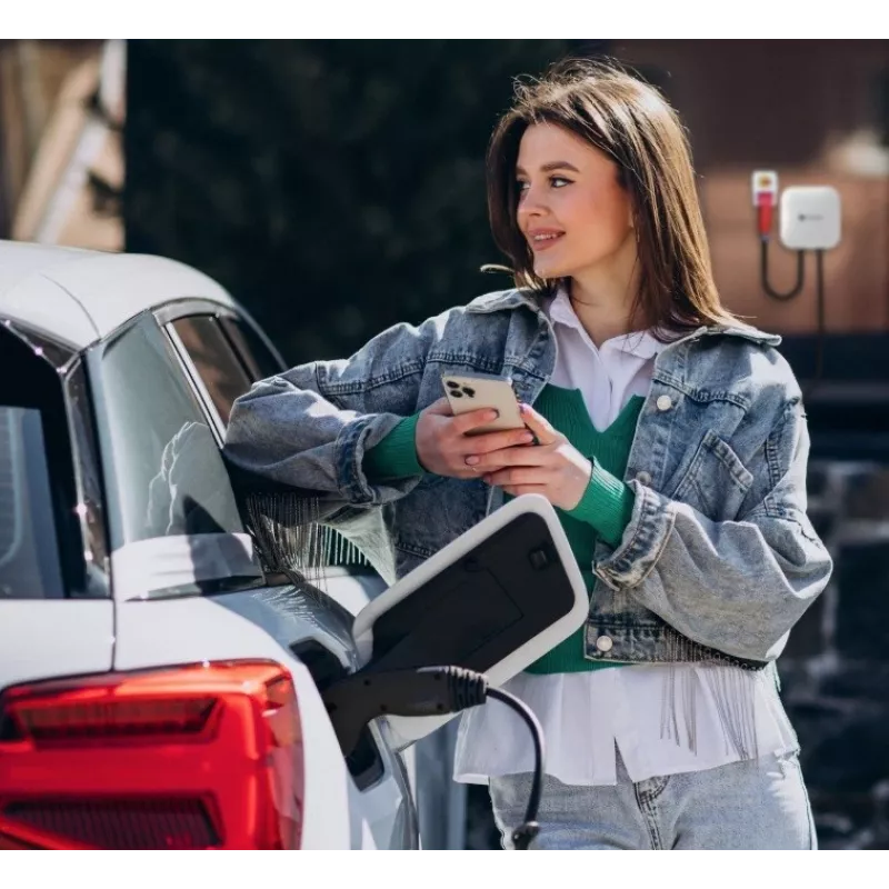 Defenzo Wallbox Home AC11 viedā elektroauto uzlādes stacija